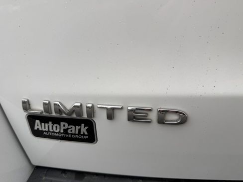 Used 2022 Ford Expedition Max Limited image 10