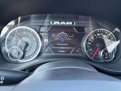 Used 2025 RAM 1500 Big Horn AWD/4WD image 13