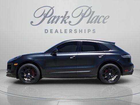 Used 2025 Porsche Macan S AWD/4WD image 2