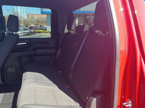 Used 2025 Chevrolet Silverado 2500 W/T image 21