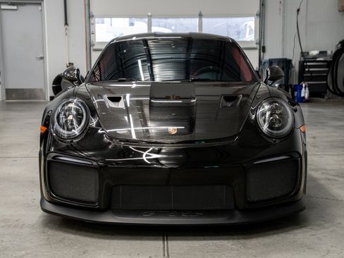 Used 2018 Porsche 911 GT2 RS RWD image 4