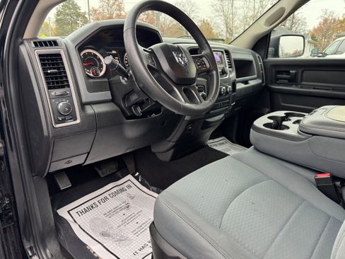 Used 2019 RAM 1500 Express image 11