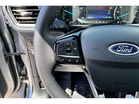 Used 2022 Ford Escape SEL FWD image 11