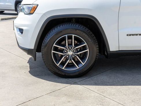 Used 2018 Jeep Grand Cherokee Limited w/ Luxury Group II AWD/4WD image 31
