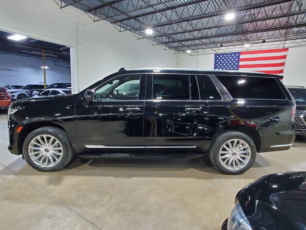 Used 2022 Cadillac Escalade ESV Premium Luxury AWD/4WD image 13
