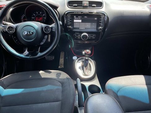 Used 2019 Kia Soul + FWD image 15