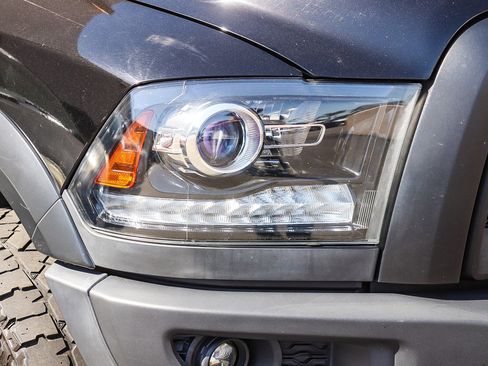 Used 2019 RAM 1500 Classic Warlock w/ Luxury Group image 5