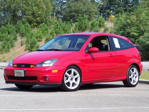 Used 2004 Ford Focus SVT image 1