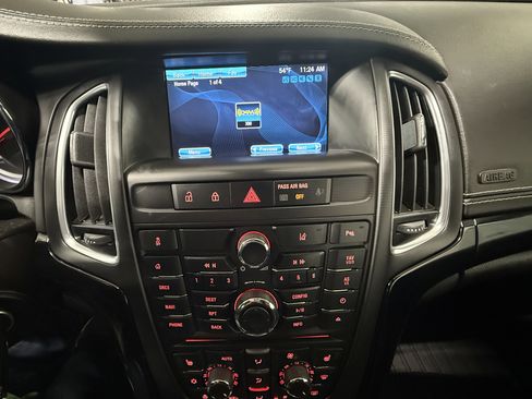 Used 2019 Buick Cascada Premium image 29