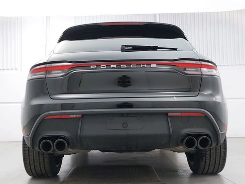 Certified 2026 Porsche Macan AWD/4WD image 6