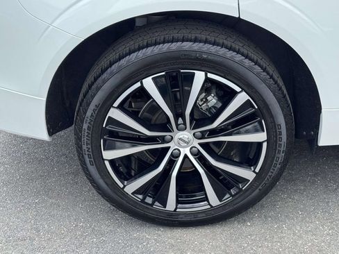 Used 2024 Volvo XC60 B5 Plus w/ Protection Package Premier AWD/4WD image 7