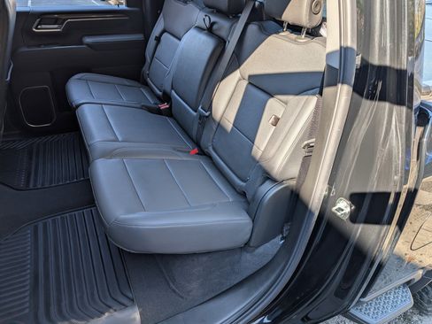 Used 2025 Chevrolet Silverado 2500 LT w/ Trail Boss Package image 17