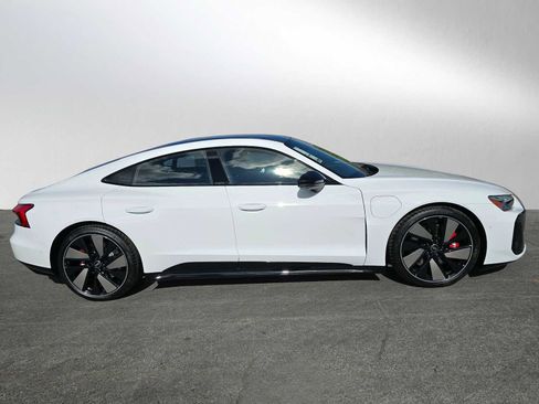 New 2026 Audi S e-tron GT Prestige image 2