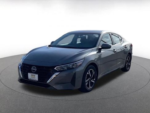 Used 2025 Nissan Sentra SV image 7