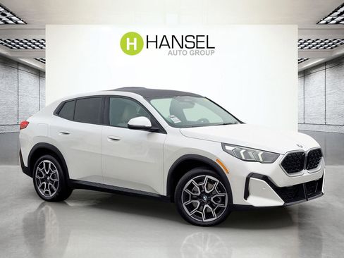 Certified 2025 BMW X2 xDrive28i w/ Convenience Package AWD/4WD image 1