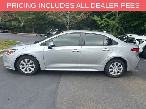 Certified 2023 Toyota Corolla LE FWD image 11