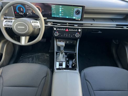 New 2026 Hyundai Tucson SEL image 3