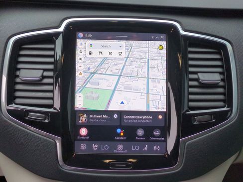 Used 2023 Volvo XC90 B6 Plus w/ Protection Package Premier image 24