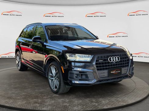 Used 2017 Audi Q7 3.0T Prestige AWD/4WD image 5