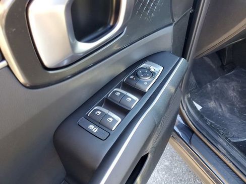 New 2025 Kia Sorento S w/ Panoramic Sunroof Package image 6