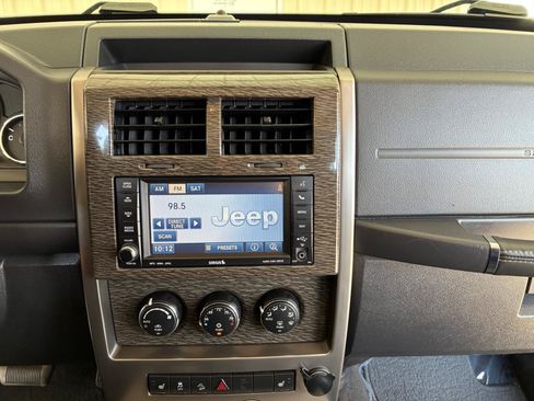 Used 2011 Jeep Liberty Limited Jet AWD/4WD image 20