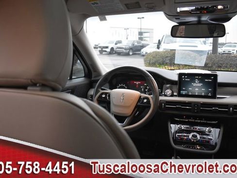 Used 2021 Lincoln Corsair FWD w/ Premium Package image 27
