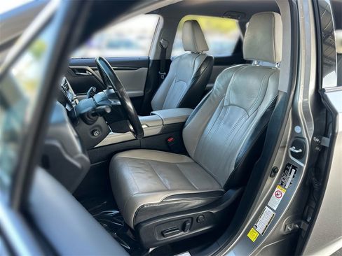 Used 2018 Lexus RX 350L FWD image 19