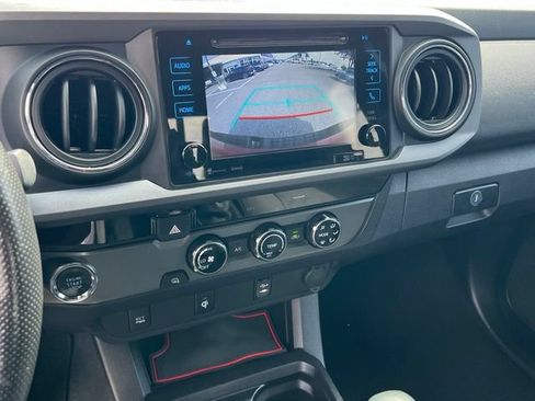 Used 2016 Toyota Tacoma TRD Sport w/ Towing Package RWD image 21