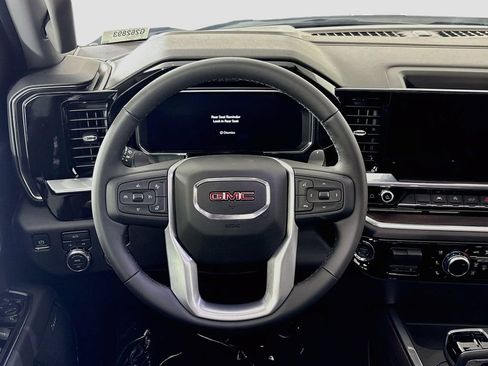 New 2026 GMC Sierra 1500 SLT w/ SLT Premium Package AWD/4WD image 11