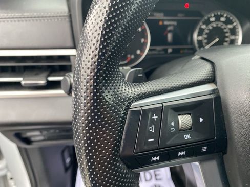 Used 2024 Mitsubishi Outlander SE image 23