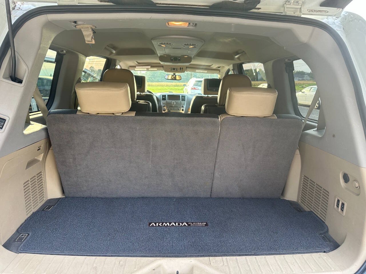 Used 2014 Nissan Armada Platinum w/ Platinum Reserve Package AWD/4WD image 17