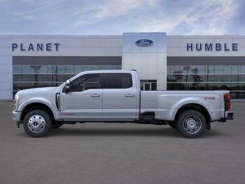 New 2026 Ford F450 Platinum w/ Platinum Plus Package image 3