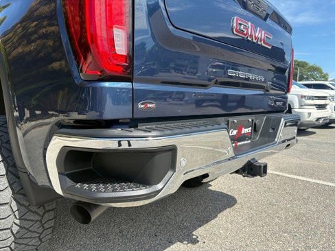 Used 2019 GMC Sierra 1500 SLT w/ SLT Premium Plus Package image 18