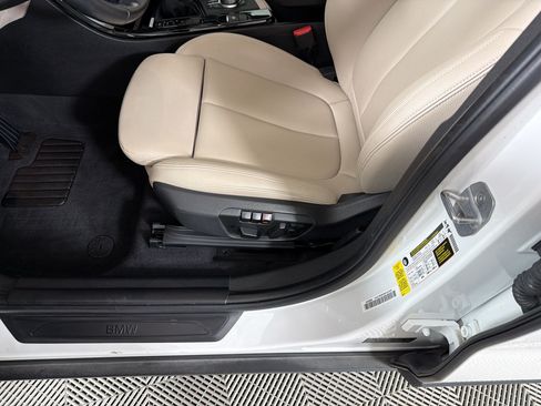 Used 2018 BMW X2 sDrive28i w/ Convenience Package FWD image 14