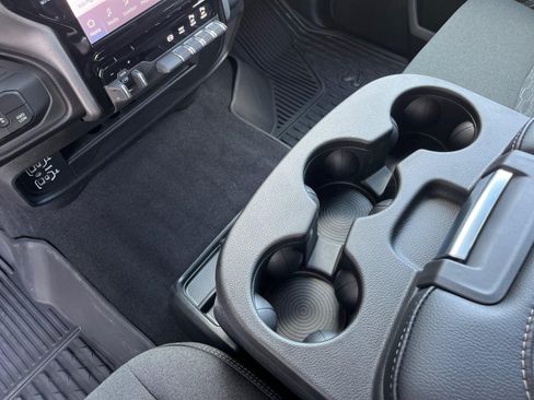 New 2026 RAM 2500 Big Horn AWD/4WD image 24