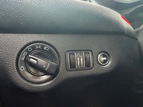 Used 2015 Dodge Challenger R/T Plus RWD image 11