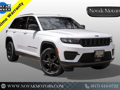 Used 2023 Jeep Grand Cherokee Altitude image 1