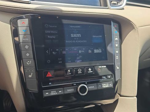 Used 2023 INFINITI QX50 Luxe FWD image 22