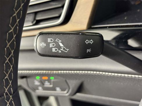 Used 2024 Volkswagen Atlas SE image 21