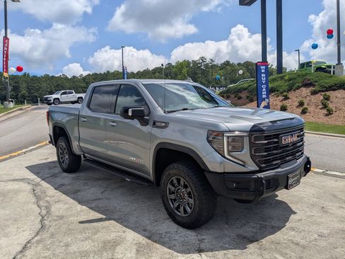 Used 2024 GMC Sierra 1500 AT4X AWD/4WD image 3