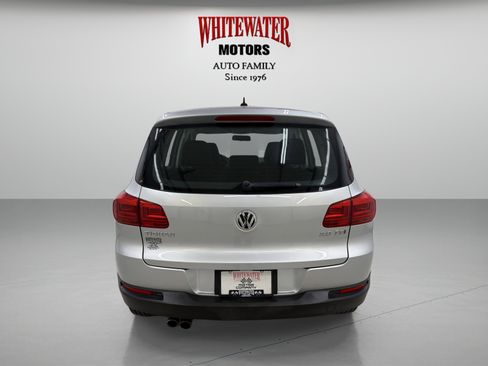 Used 2014 Volkswagen Tiguan S image 3