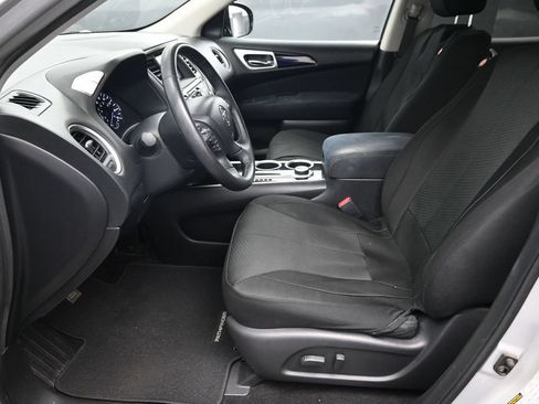 Used 2013 Nissan Pathfinder SV w/ Trailer Tow Pkg AWD/4WD image 17