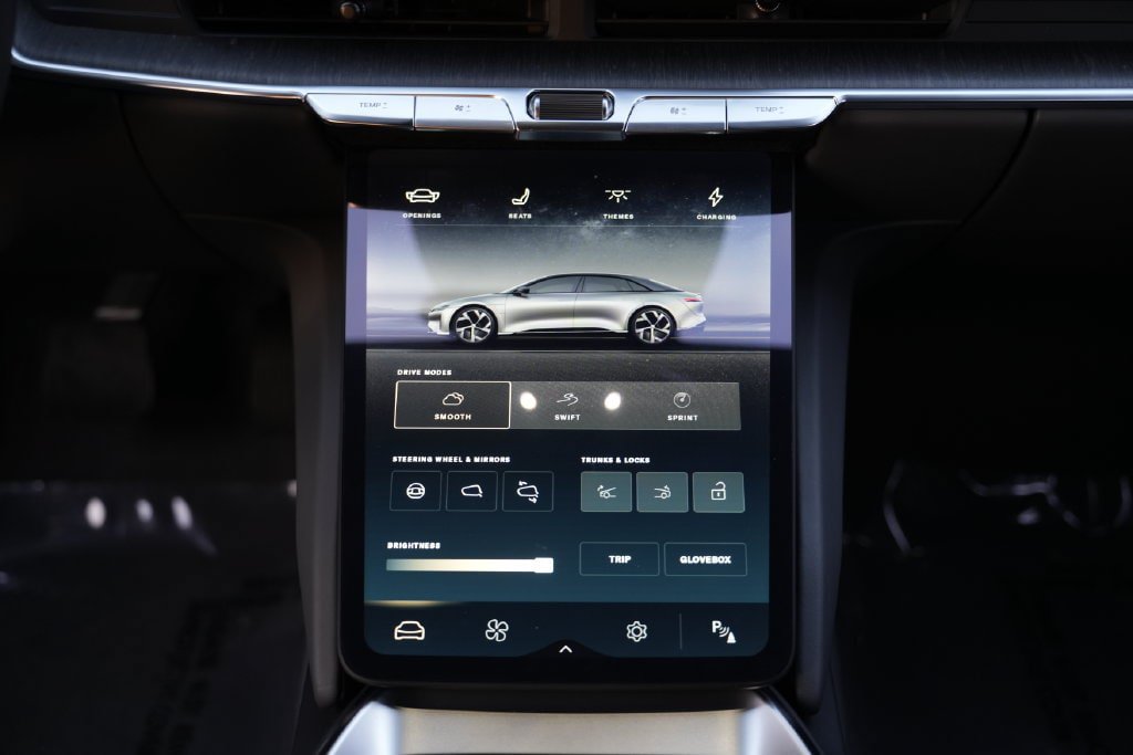 Used 2024 Lucid Air Pure RWD image 41