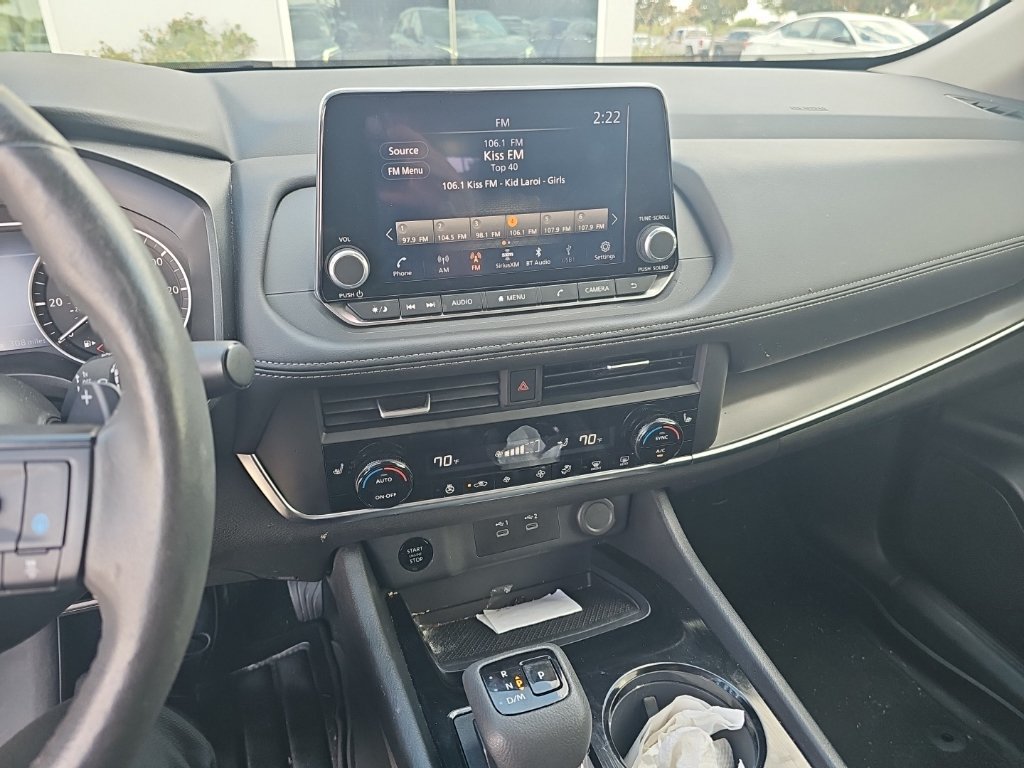 Certified 2024 Nissan Rogue SV w/ SV Premium Package FWD image 4