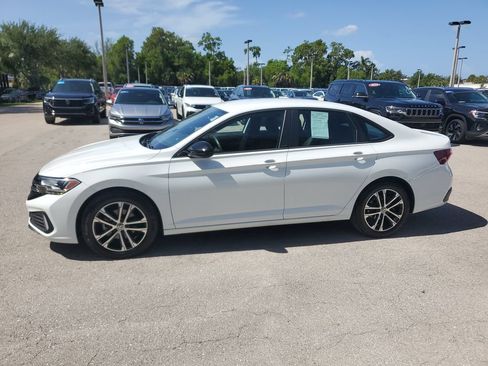 Certified 2024 Volkswagen Jetta Sport FWD image 8