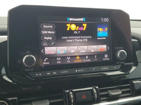 Used 2022 Nissan Pathfinder SV FWD image 26