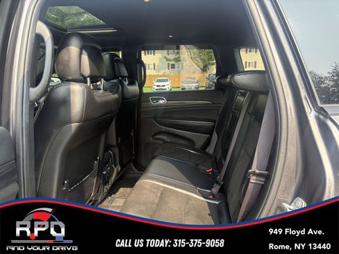 Used 2020 Jeep Grand Cherokee Altitude AWD/4WD image 28