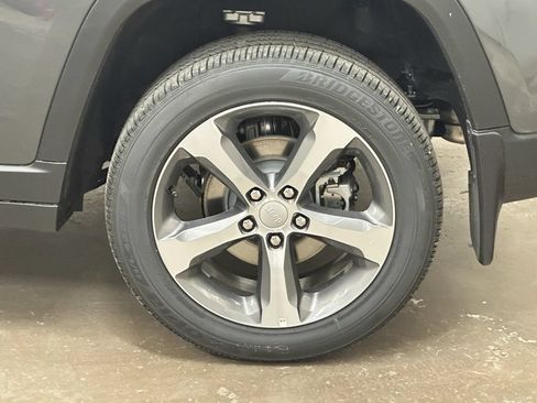 New 2026 Jeep Grand Cherokee Limited AWD/4WD image 43