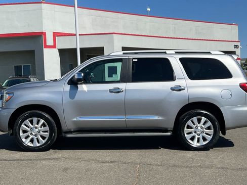 Used 2018 Toyota Sequoia Platinum w/ Carpet Mat Package AWD/4WD image 9