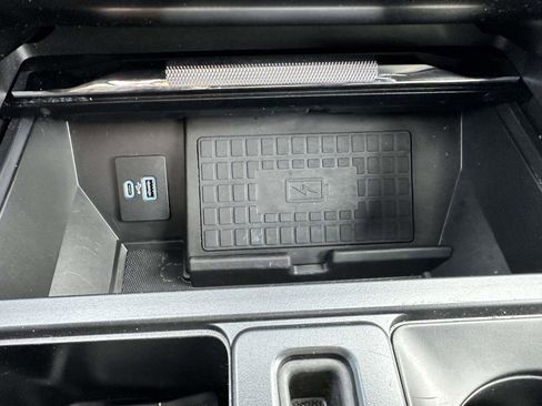 Used 2022 Ford F150 Lariat w/ Equipment Group 502A High image 28